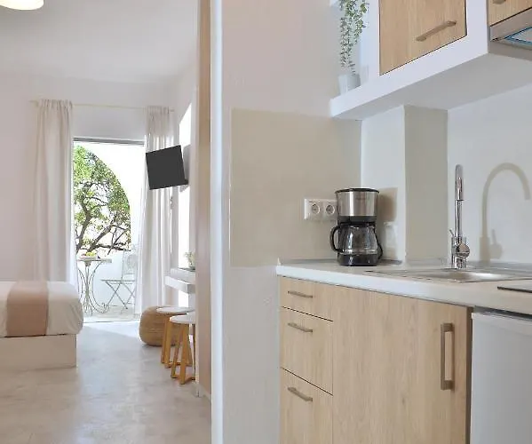 Apartment Niriis Aktaia & Glauke Batsi