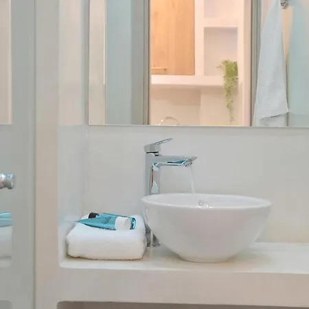 Апартаменты Niriis Aktaia & Glauke *